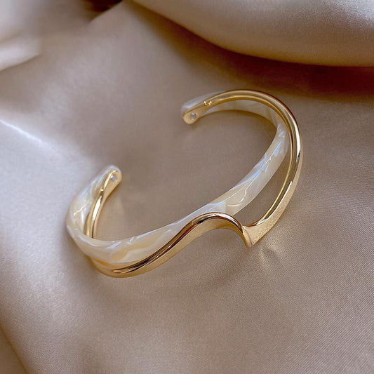 Shellfish Plate bracelet