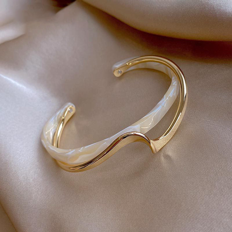 Shellfish Plate bracelet