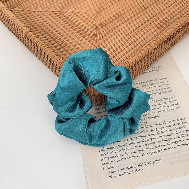 French Sliky Scrunchy