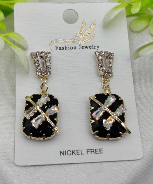 Black crystal eardrop