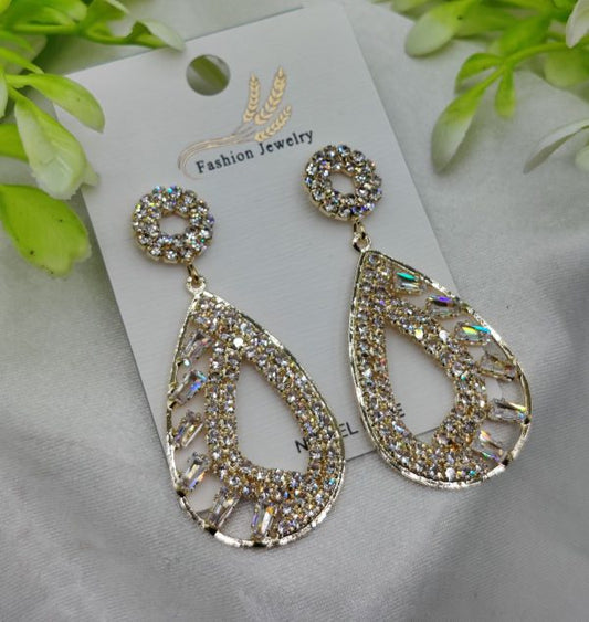 Sparkling eardrop